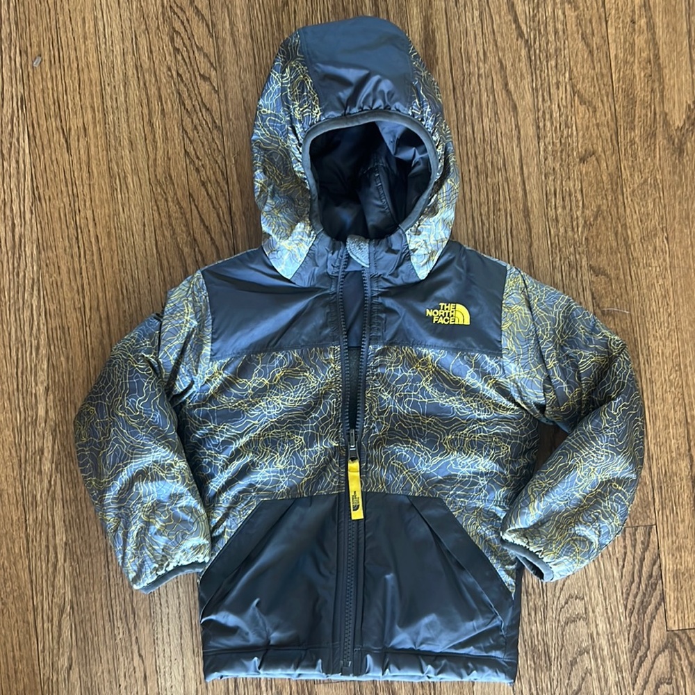 The North Face toddler boys reversible jacket/ size 3t